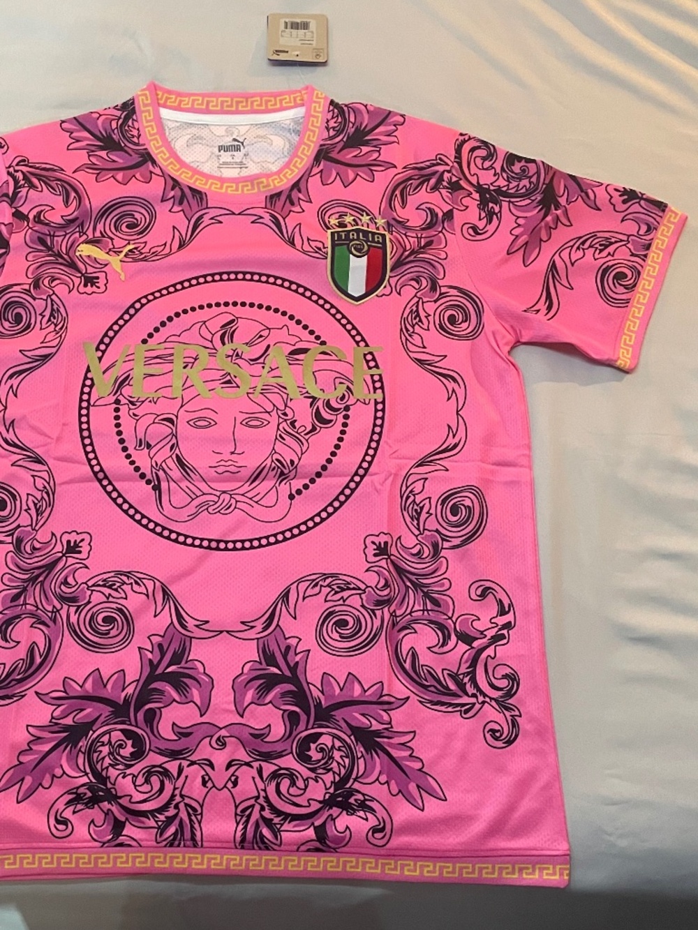 Puma Italia Versace Medusa Jersey in Pink size L